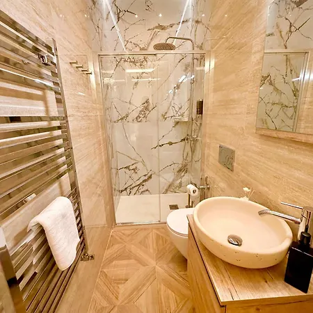 A&v Boutique Angelika Apartament *